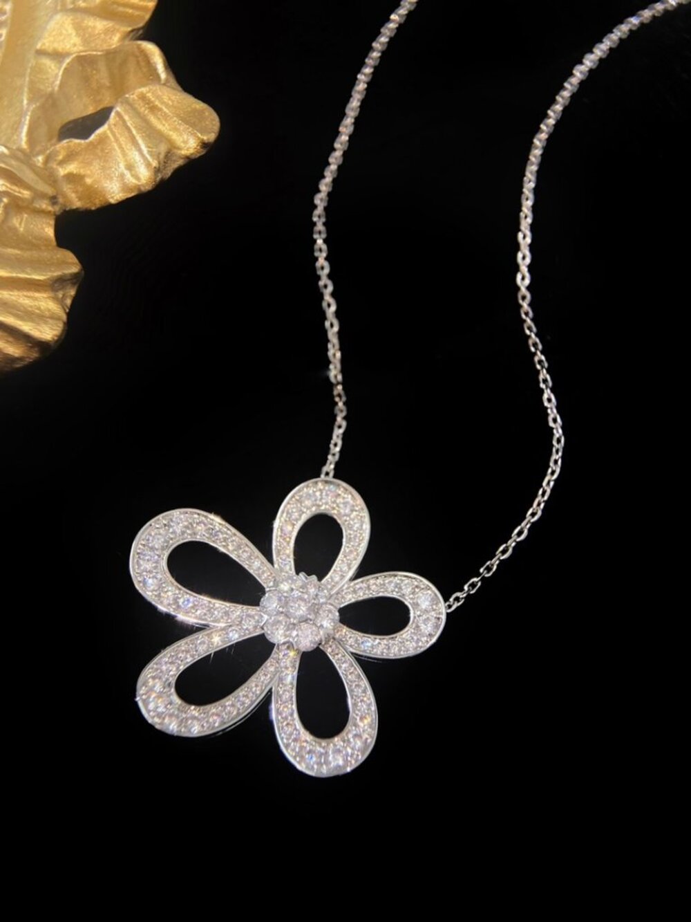 Van Cleef & Arpels necklace